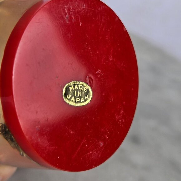 Vintage Open Clam with Pearl Lucite Encased Paperweight Red Base Made in Japan - Picture 8 of 9